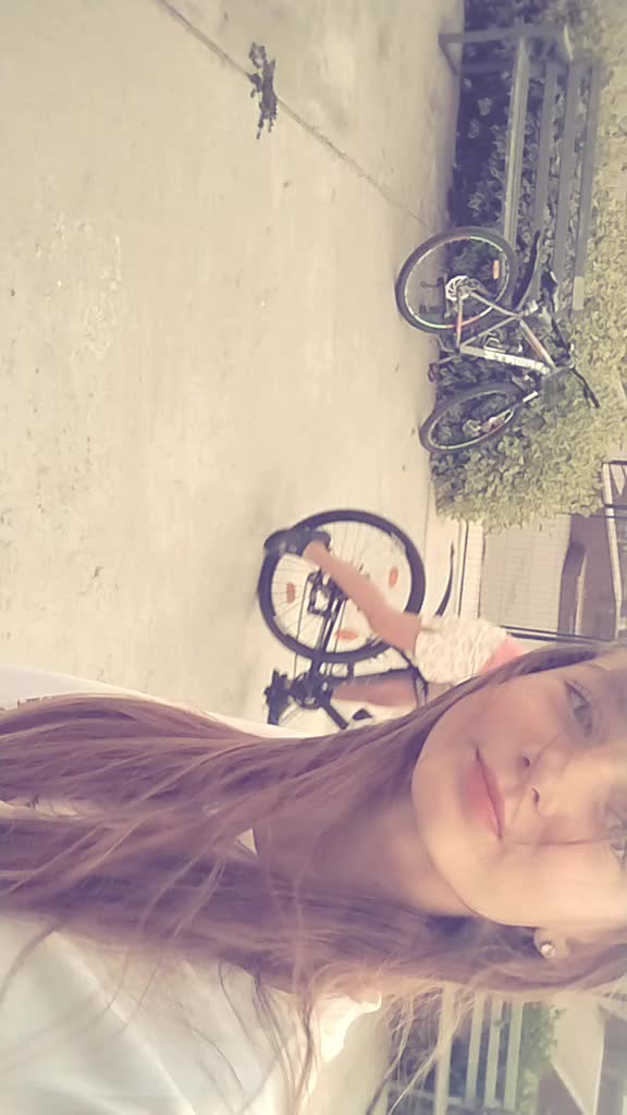 @Anichka🩷🤙