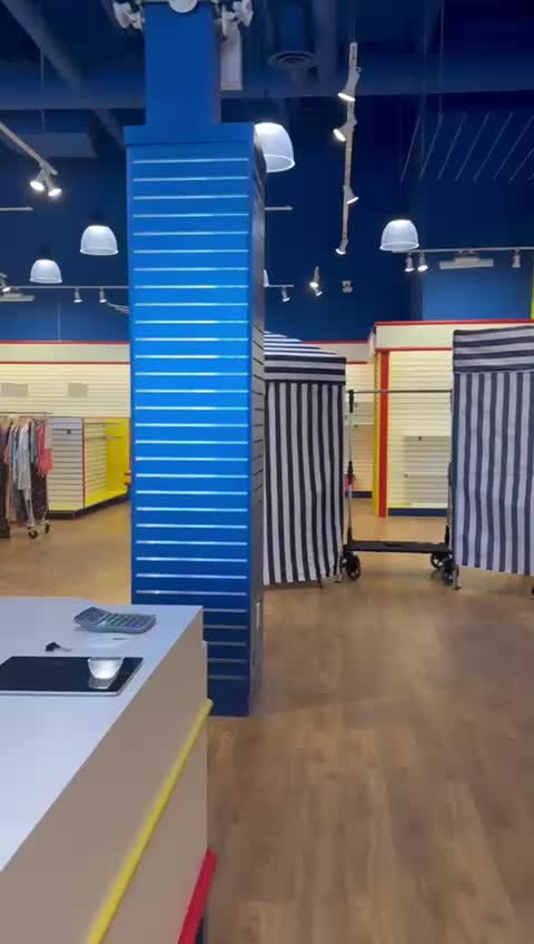 @Lola’s Fashions