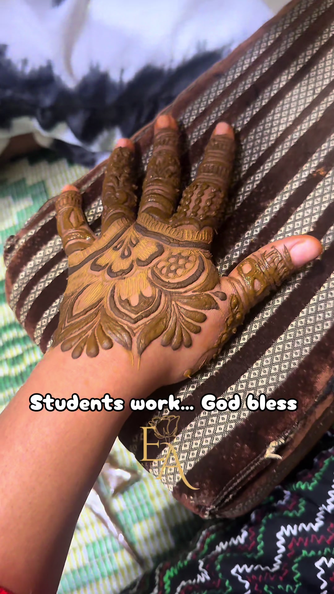 @Emeralda Arts | Henna