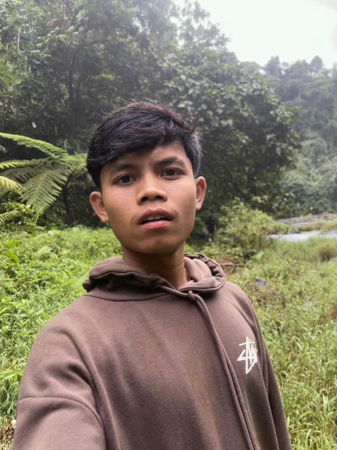 @𝐕𝐚𝐧 𝐗𝐚𝐲 💕🌿