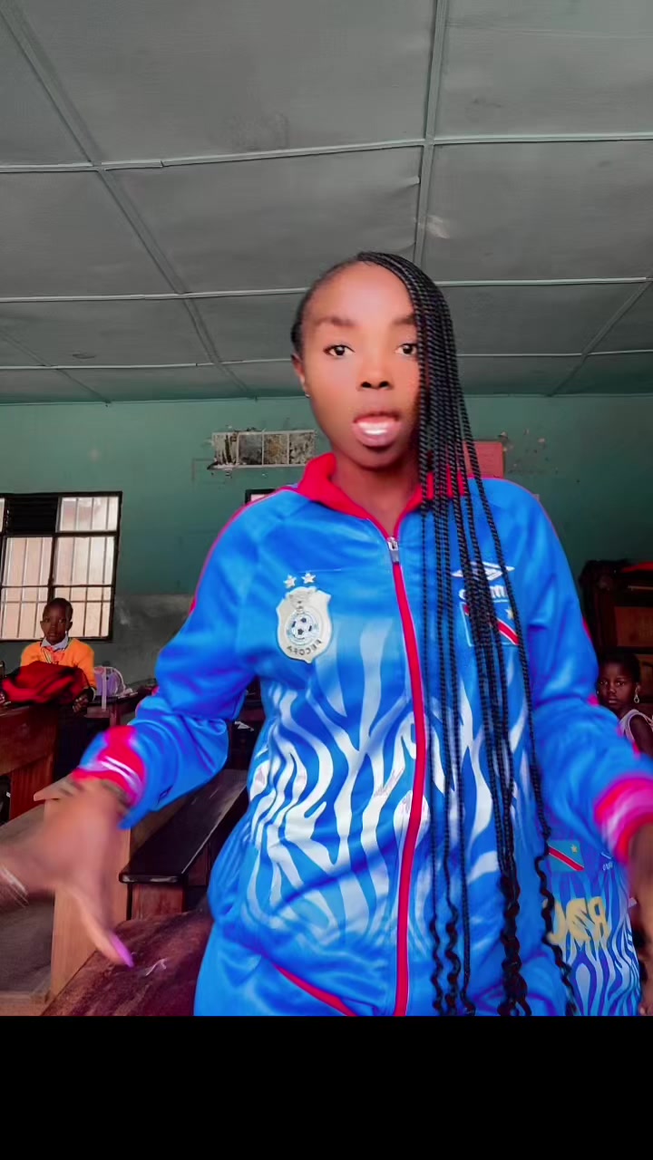 @Madame Kasoki 🇨🇩MK🇨🇬👩&zwj;🎓