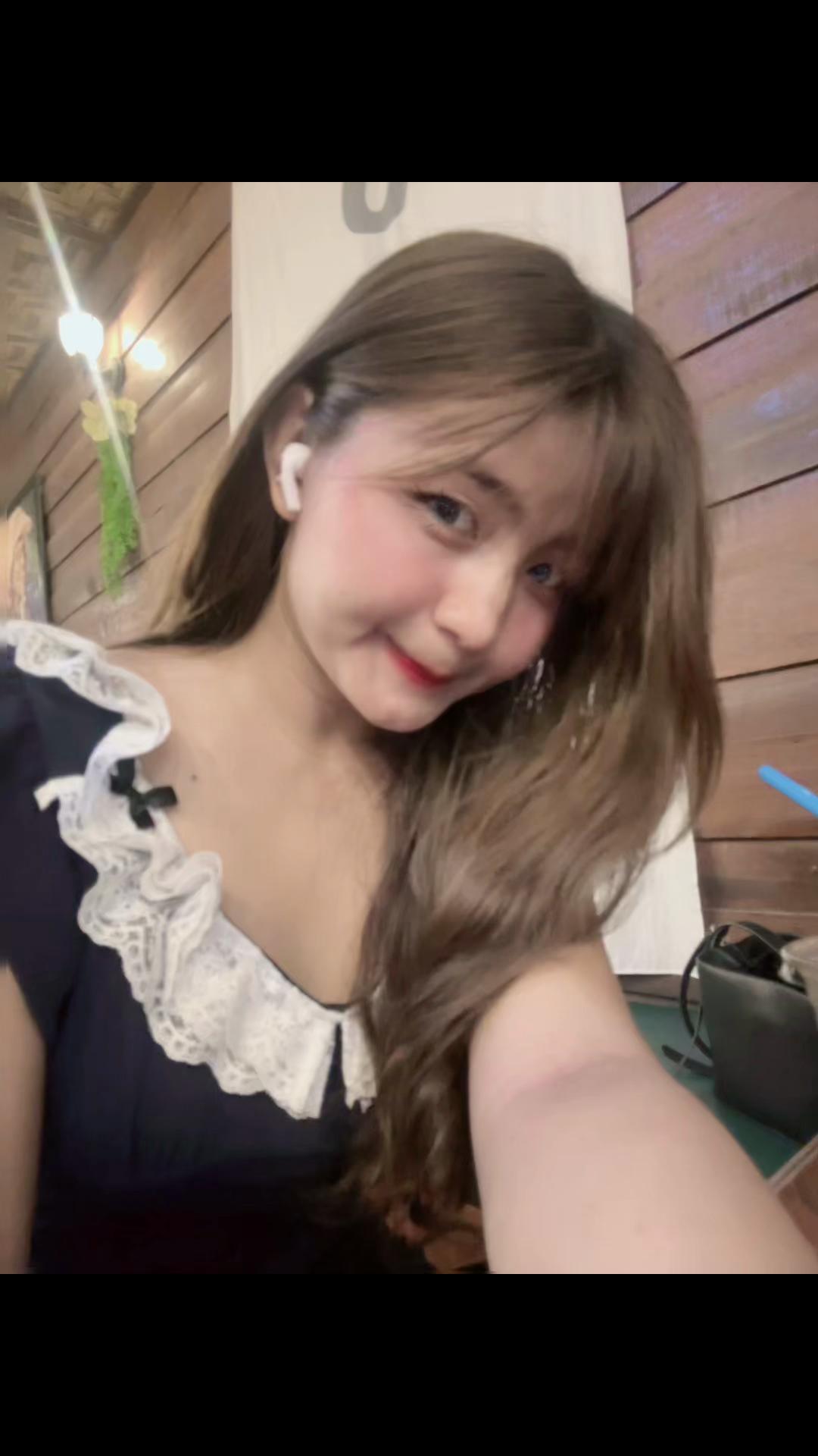 @Lily