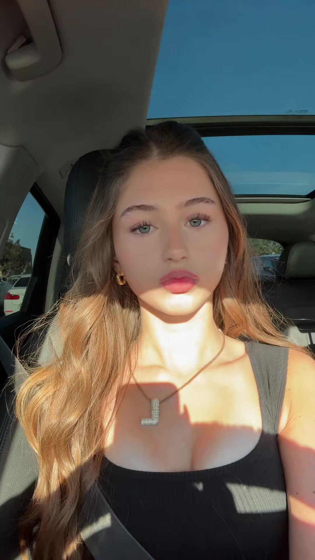 @female.manipulator.101