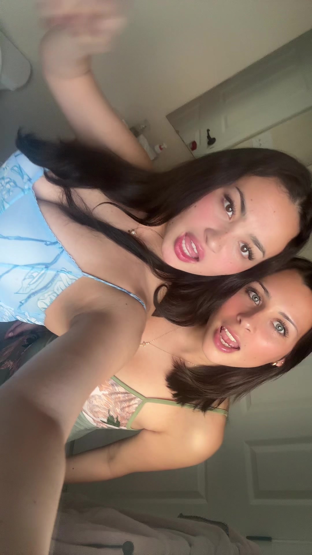 @clarabella1888