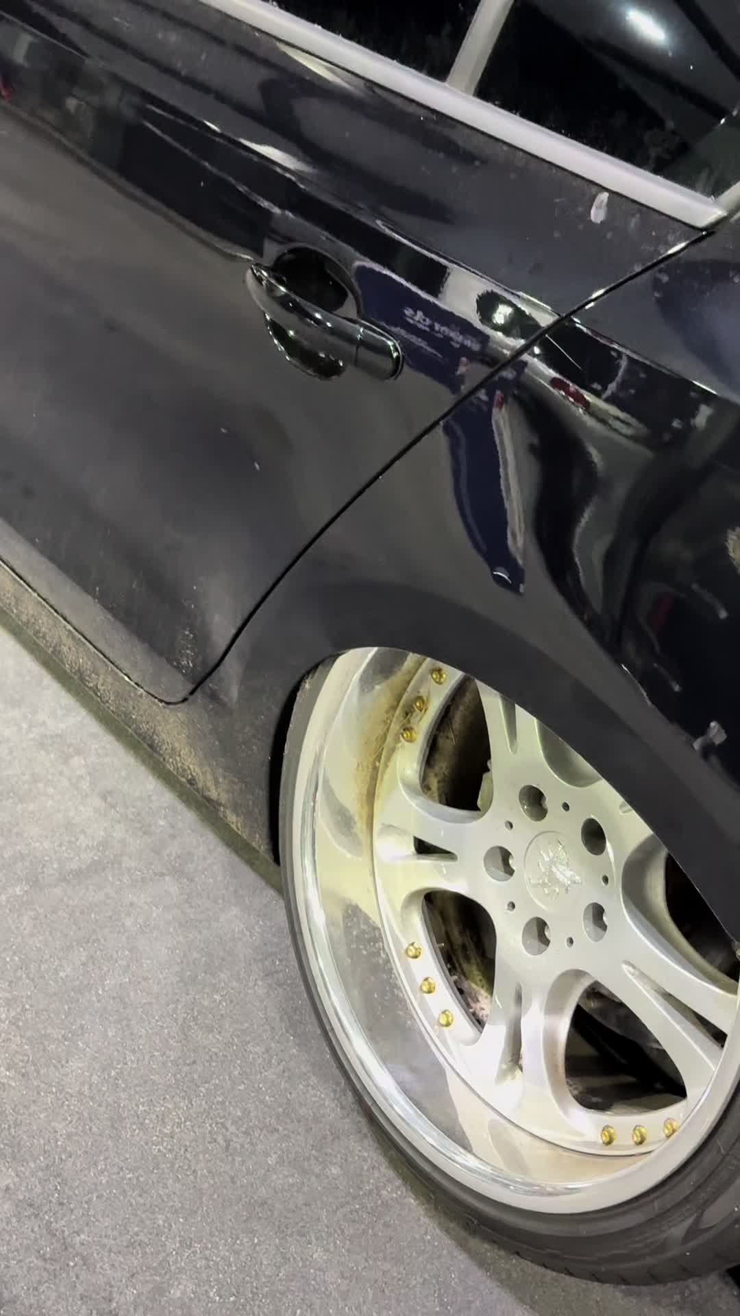 @🖤