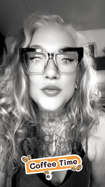 @Leighna Queen of Trolls