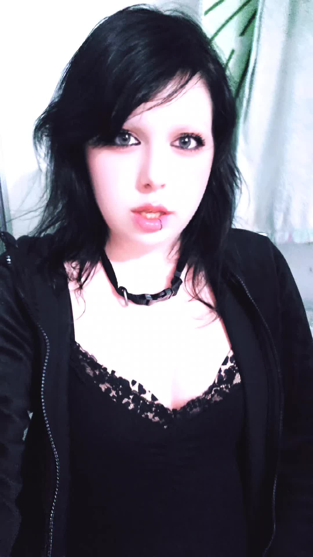@Avii