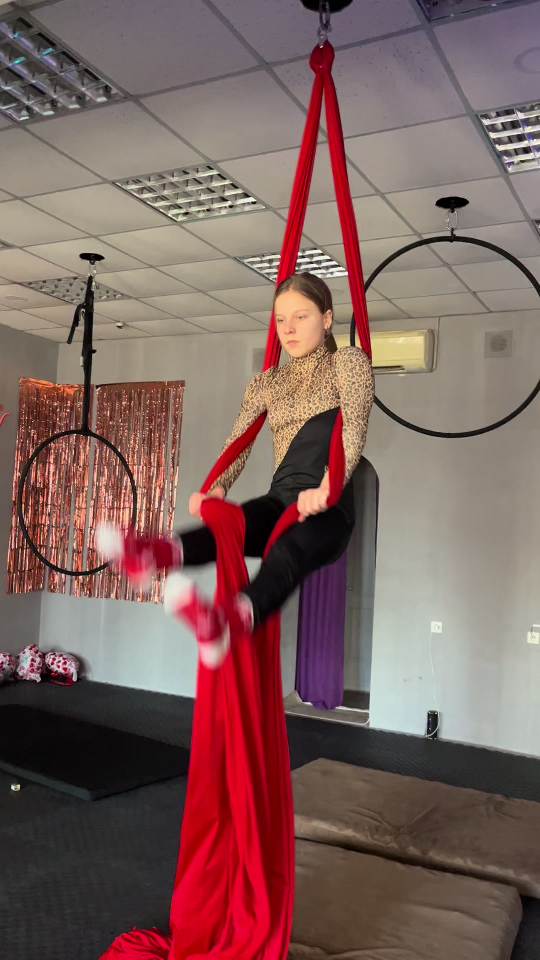 @Aerial monk studio