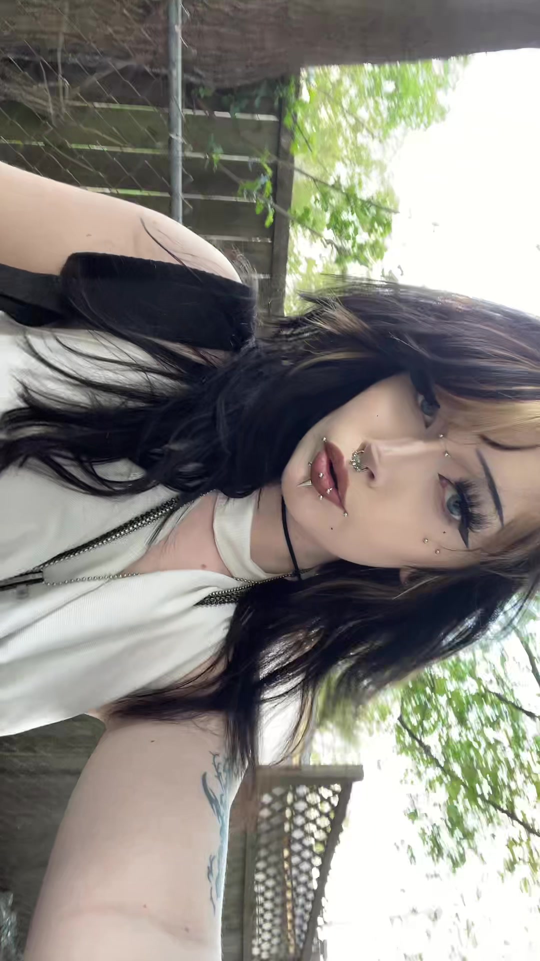 @Haily🗝️