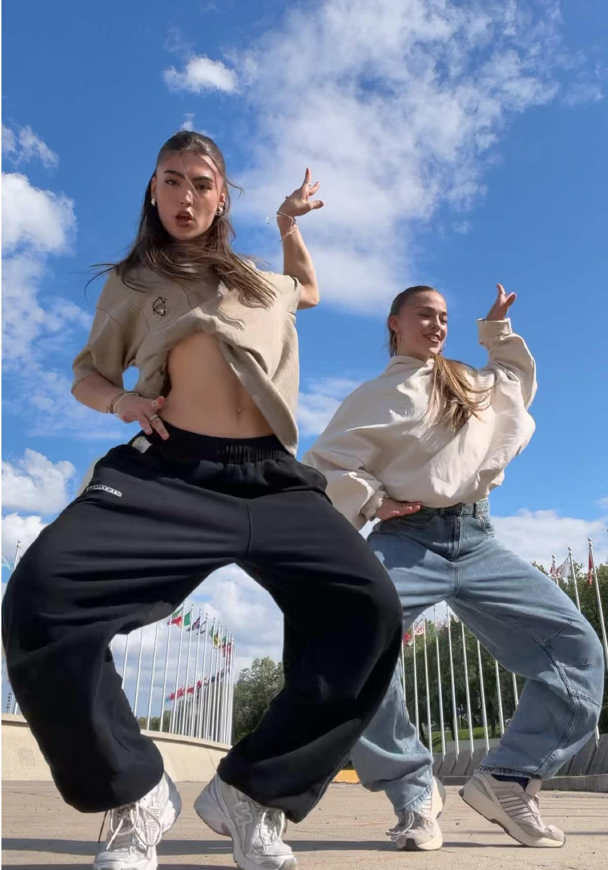 @Beginsisters Official