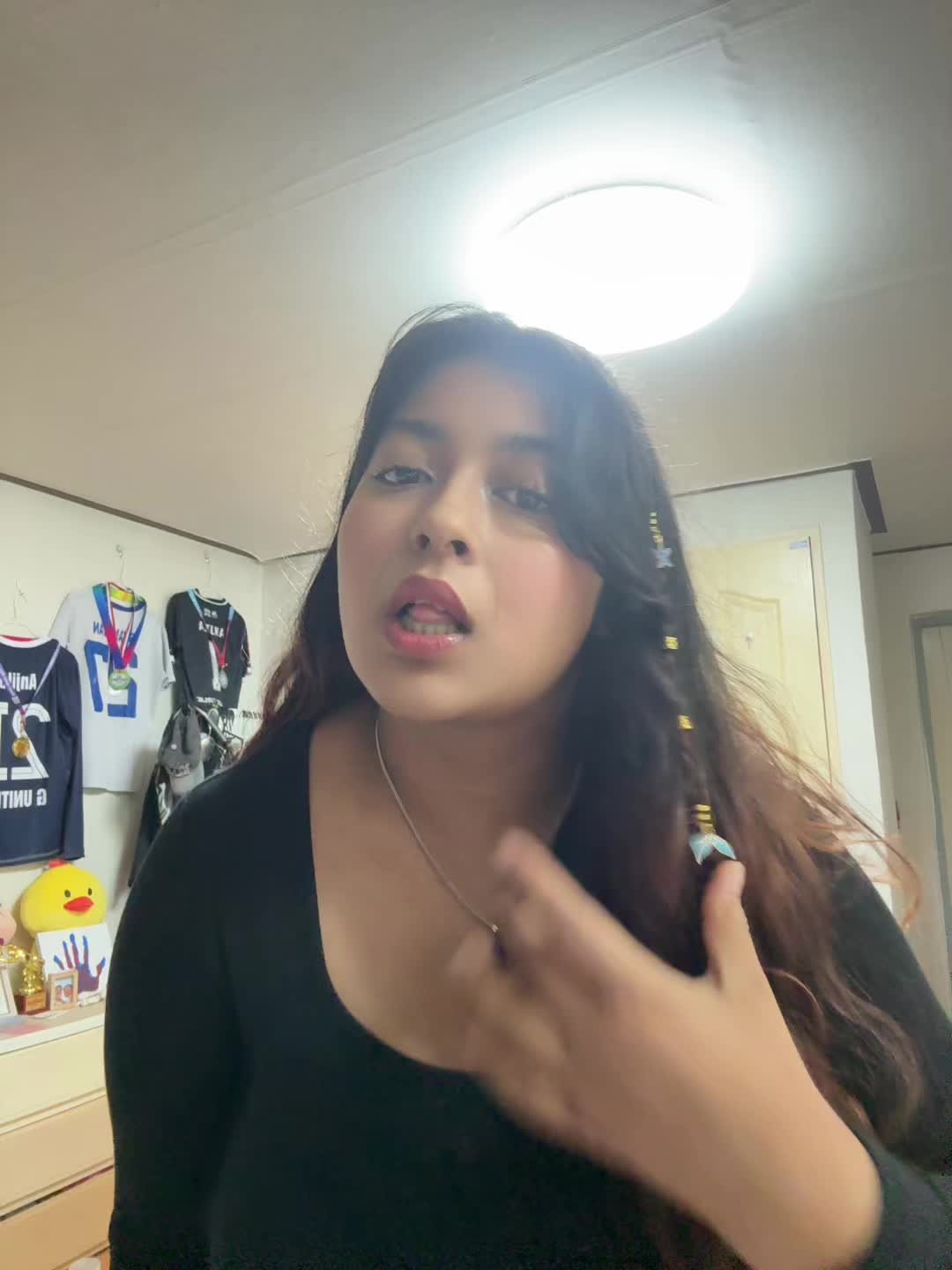 @Aashika 🥴