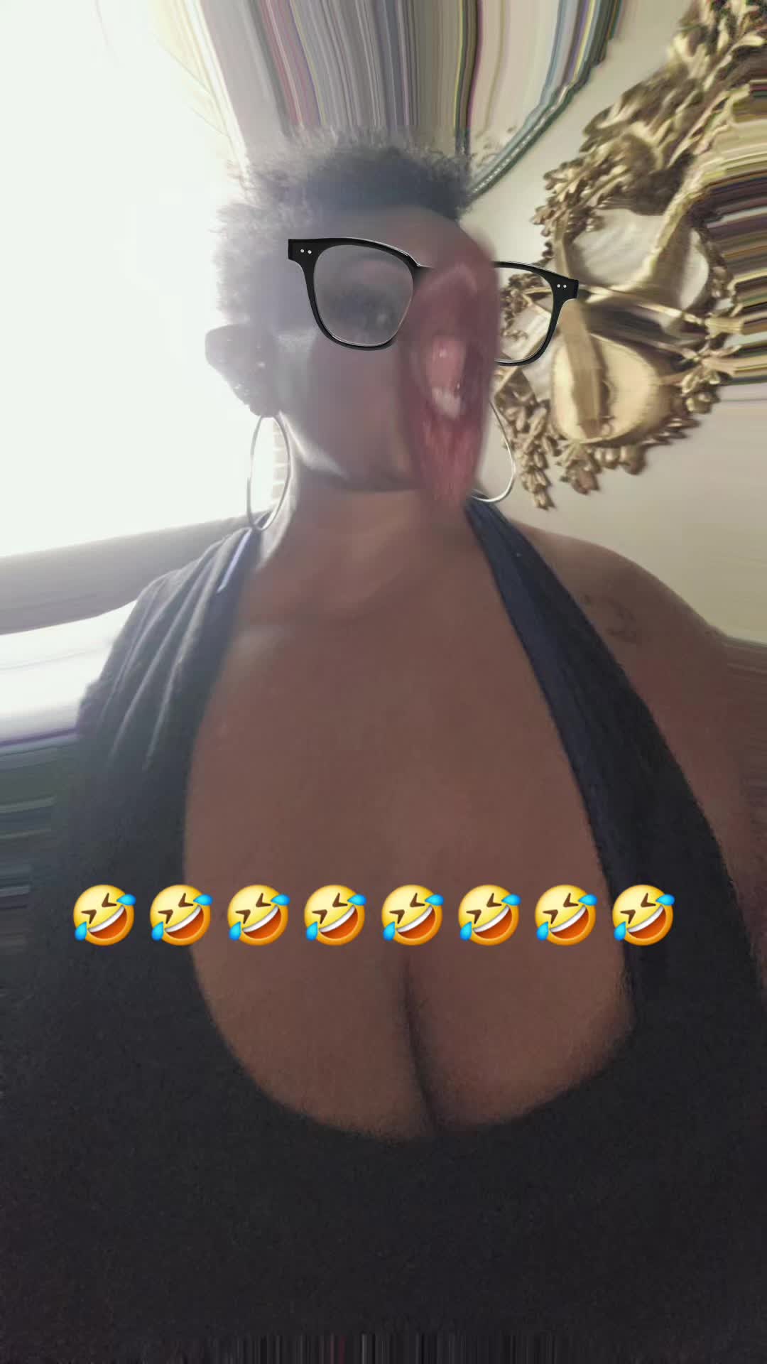 @QueenAriez
