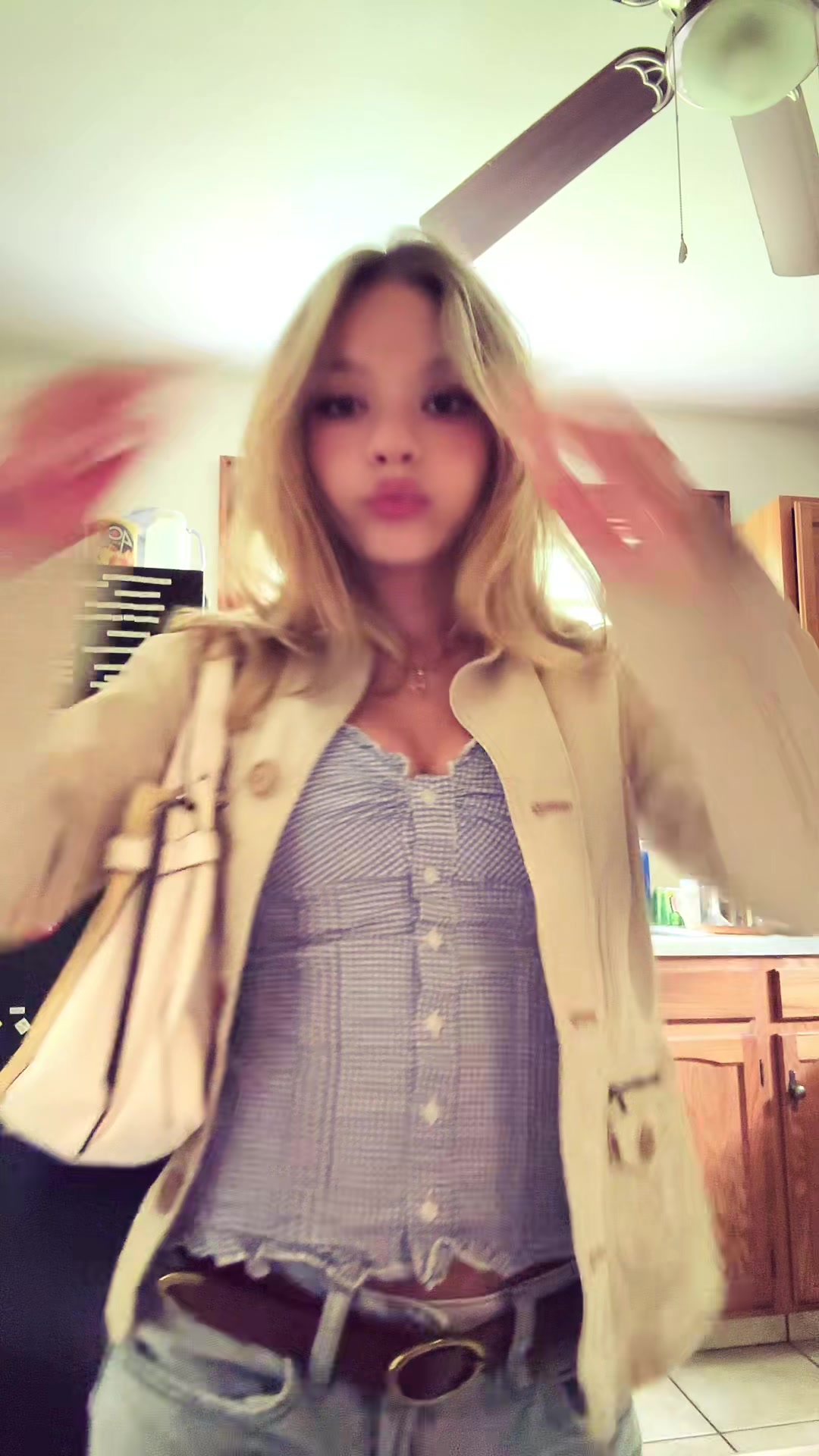 @😻
