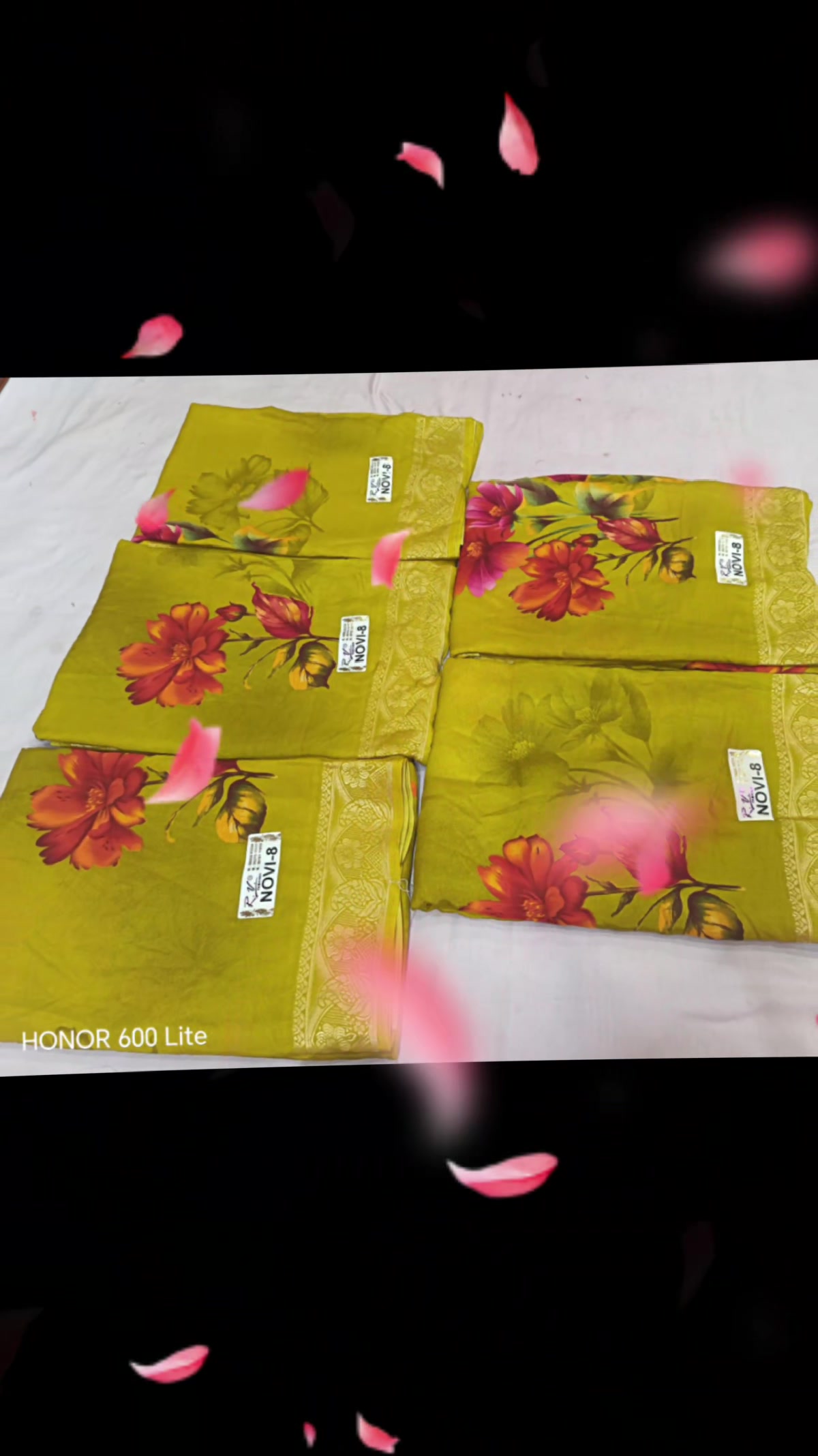 @Durga suits and sadi cente