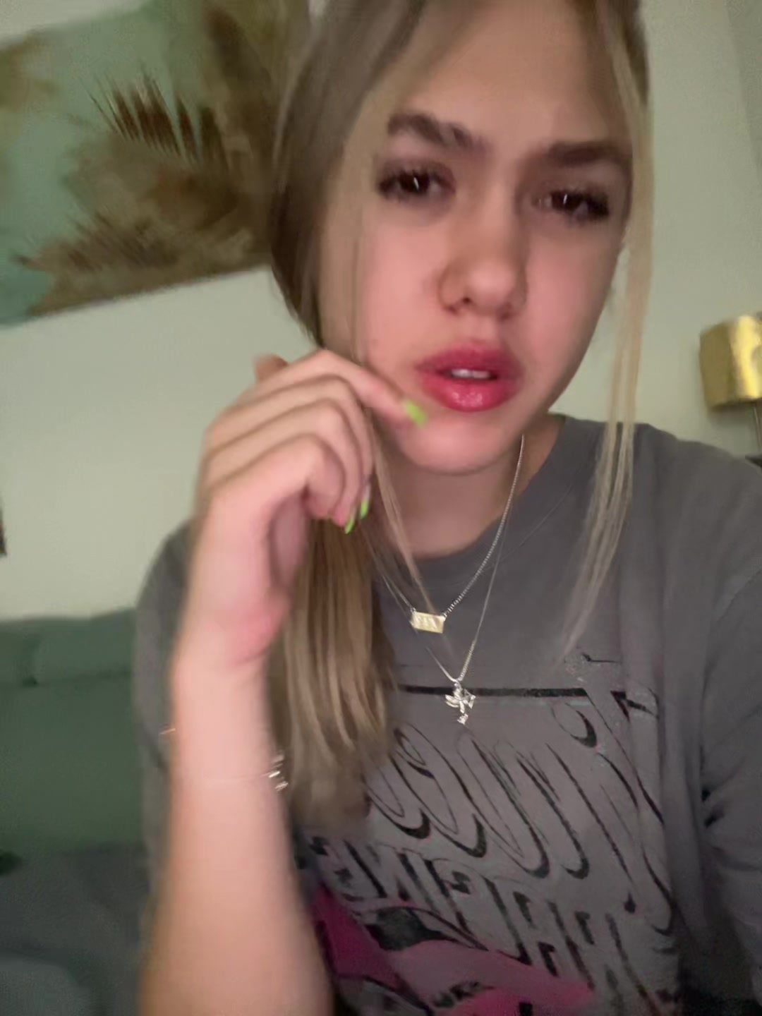 @✌️💋
