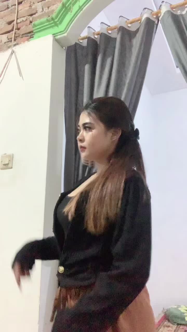 @dipoo