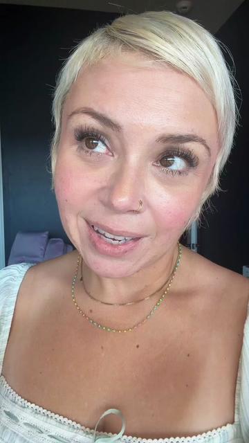 @Ms_Sarah_Sparkles