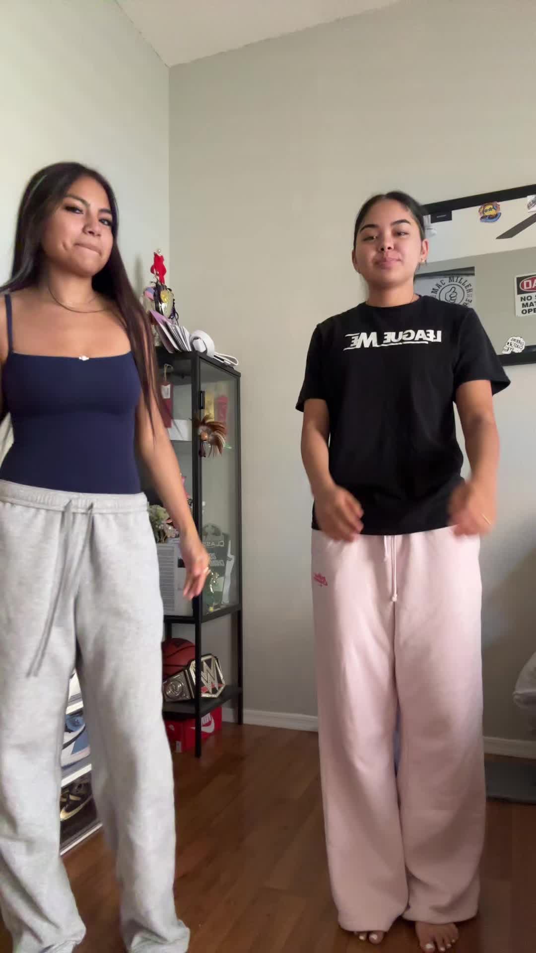 @𝒩ℯ𝓈𝓈𝒶 ꨄ