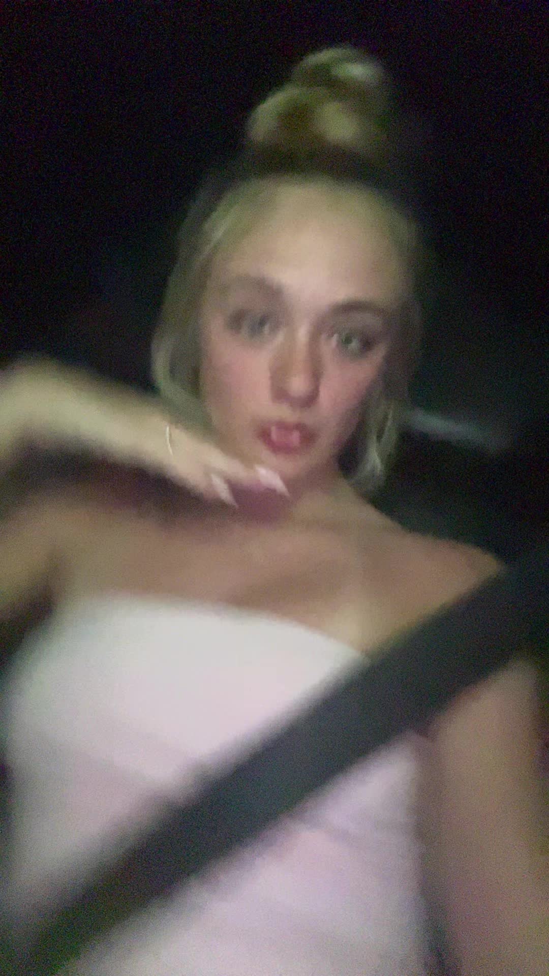 @j e n a ๐ง๐ง