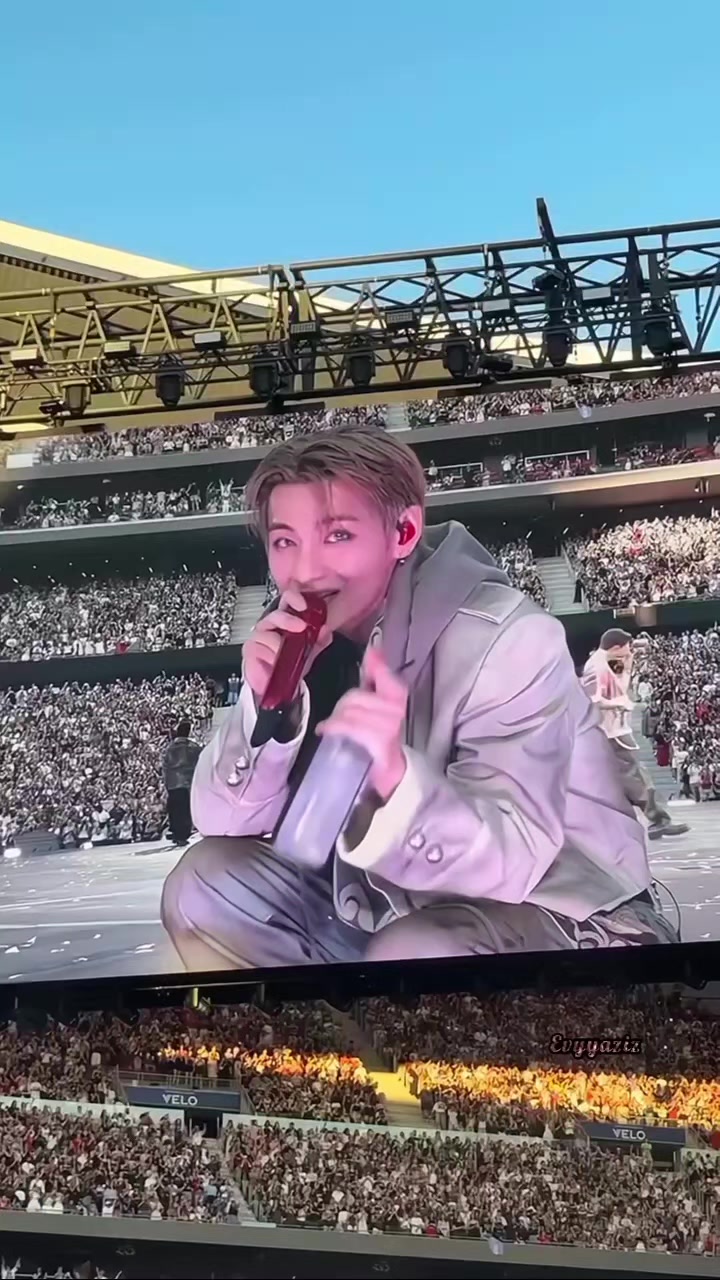 @🐻𝐞𝐯𝐲𝐲𝐚𝐳𝐢𝐳