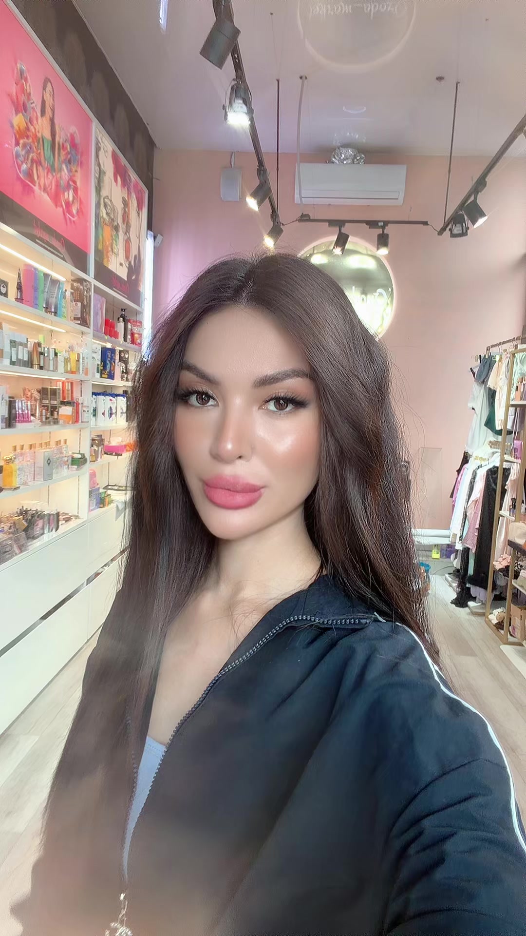 @Ozoda_ Маркет