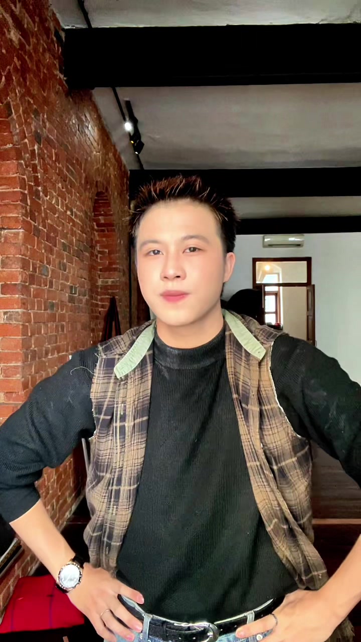 @Hlann Htet Aung👾