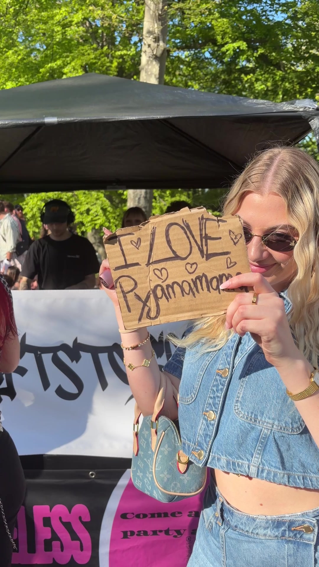 @PyjamaMama