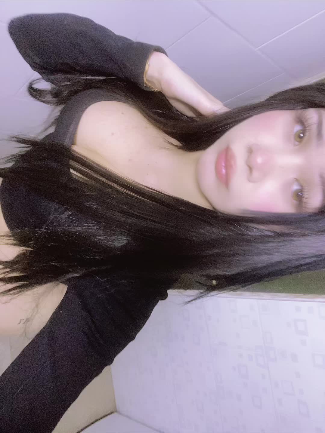 @𝓥𝓪𝓵𝓮𝓻𝔂_⁴&rsquo;7
