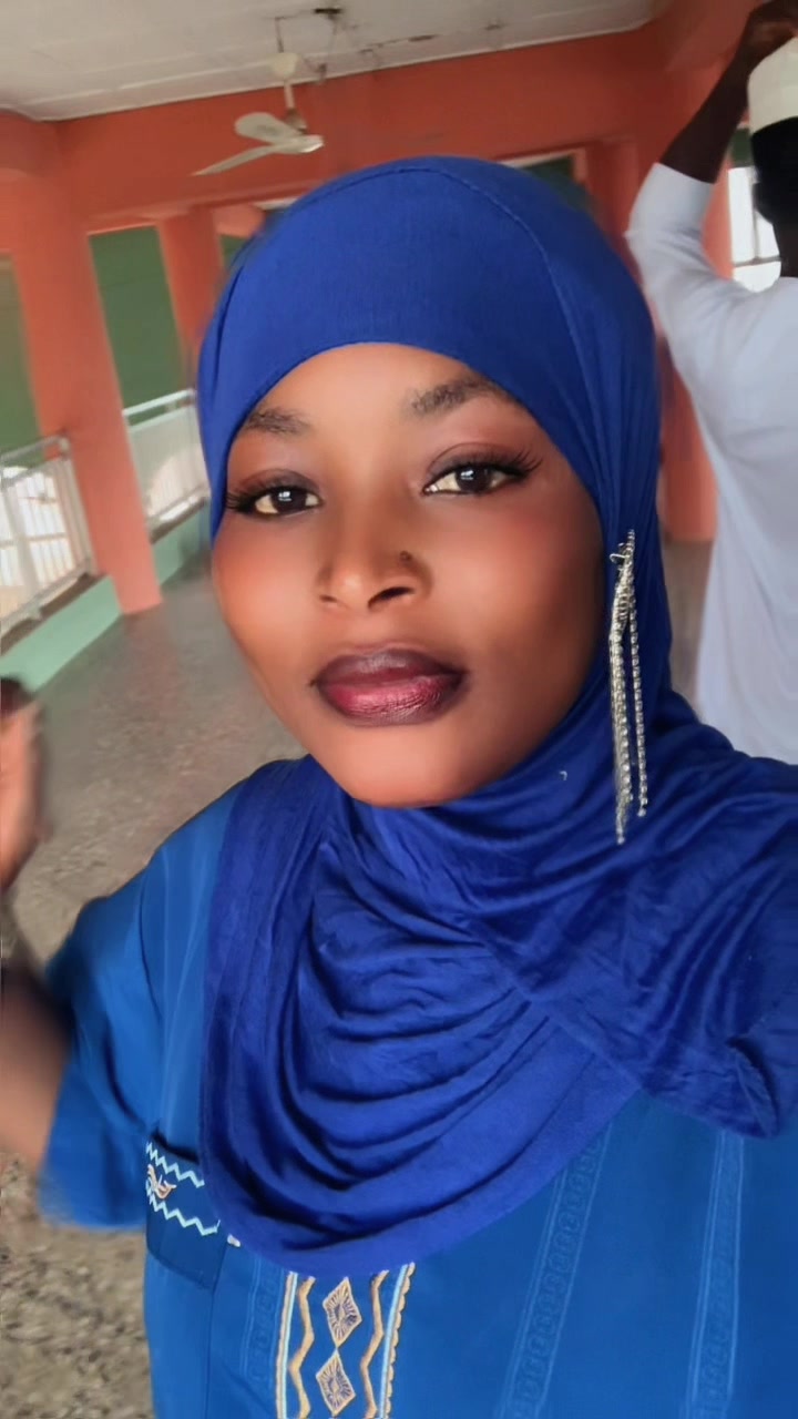@APEKE OLA🌸🌺🥀🌹🥰