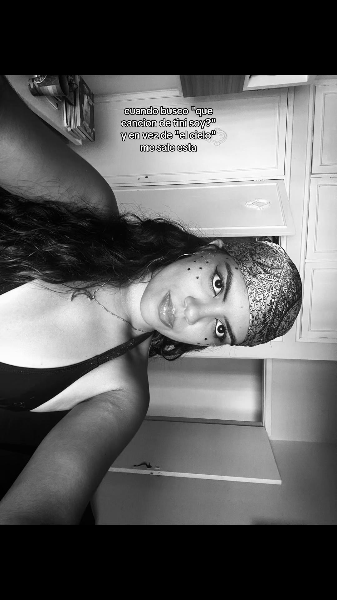 @carolys. ★