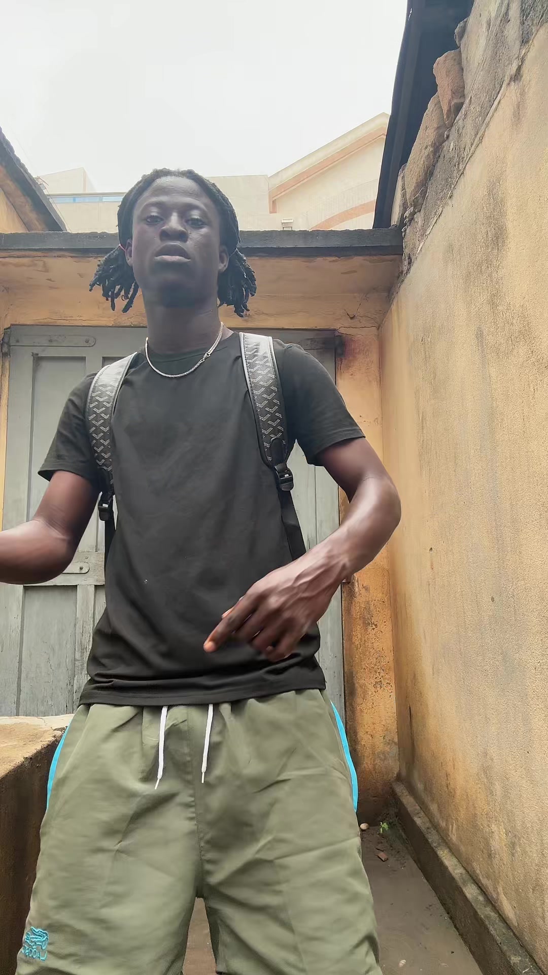 @LA MANO DU 229🚫🦵🏾
