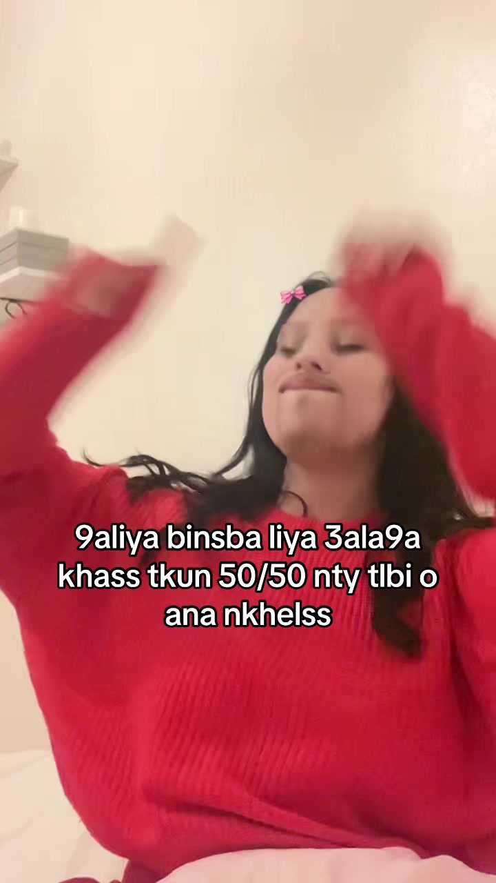 @Emy_