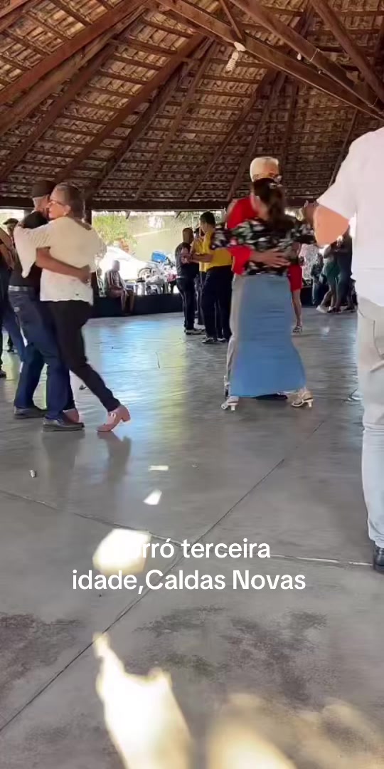@Empresária_Angela
