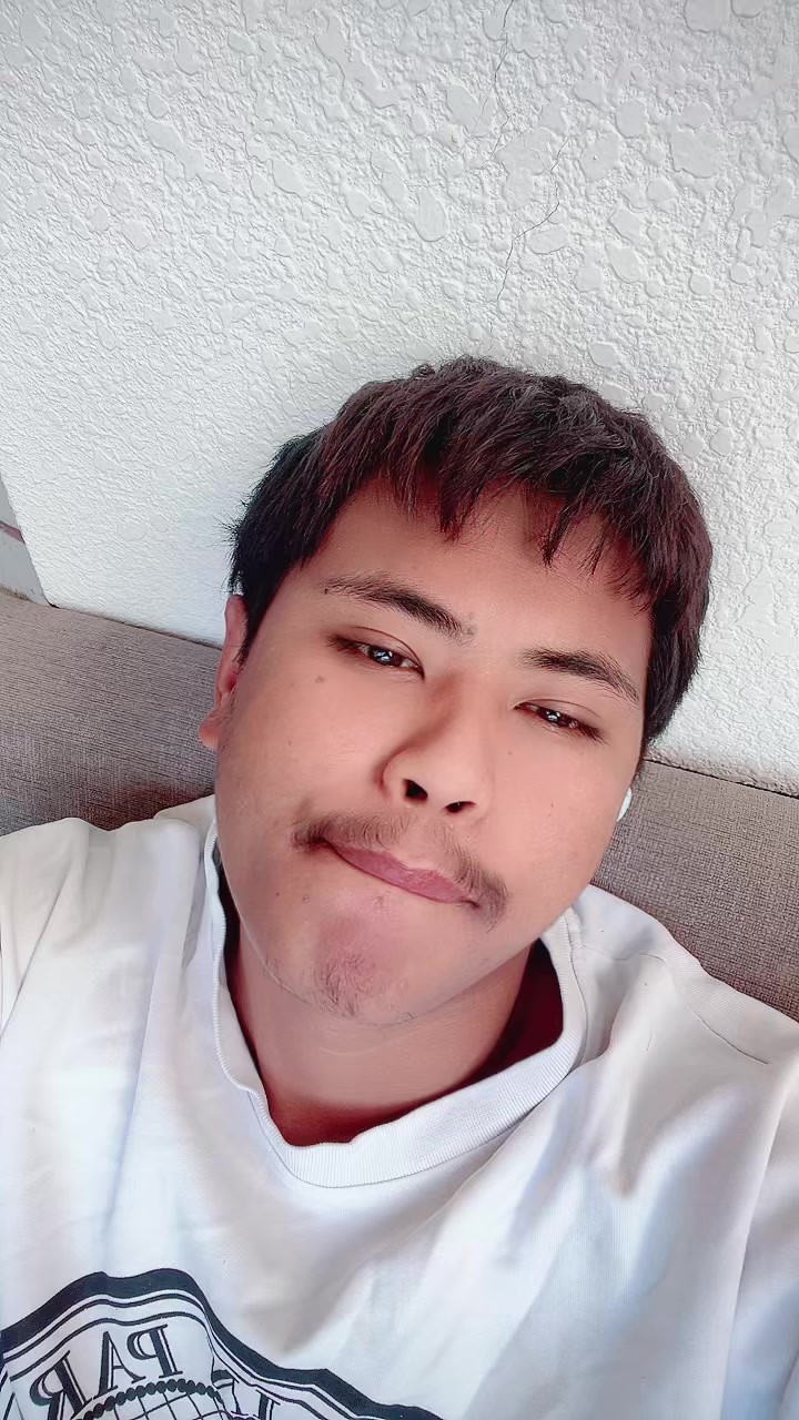 @manojmajhi🇳🇵🇦🇪🇦🇪