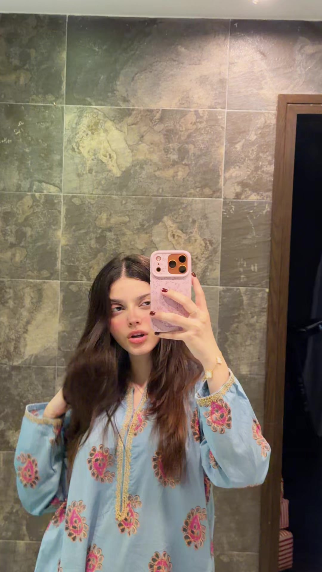 @Laiba