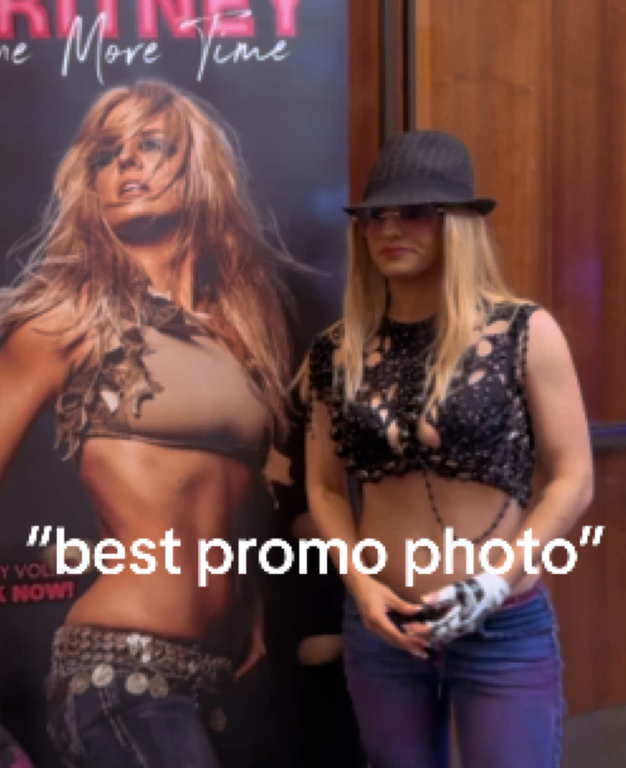 @AshleyxBritney