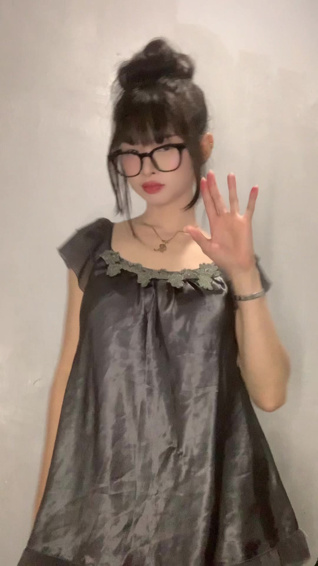 @Yve ⦮ ⦯ ⟆