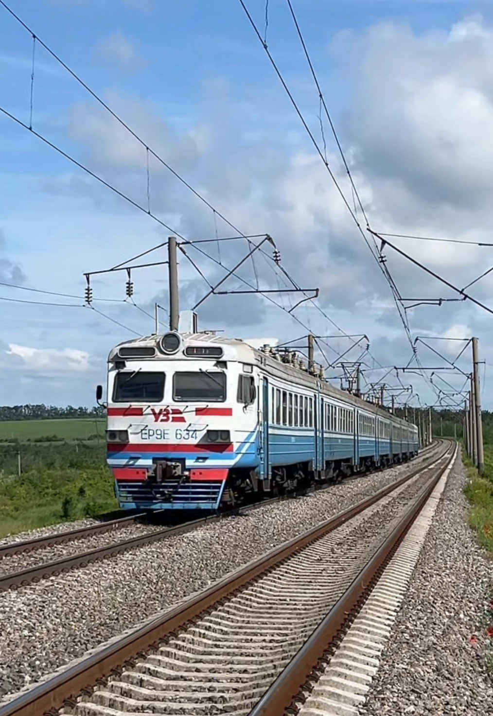 @Вайбовий залізничник