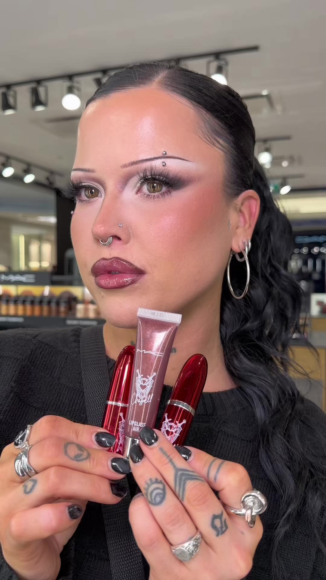 @𝕾𝖆𝖗𝖆𝖍 𝕱𝖊𝖊𝖓𝖆