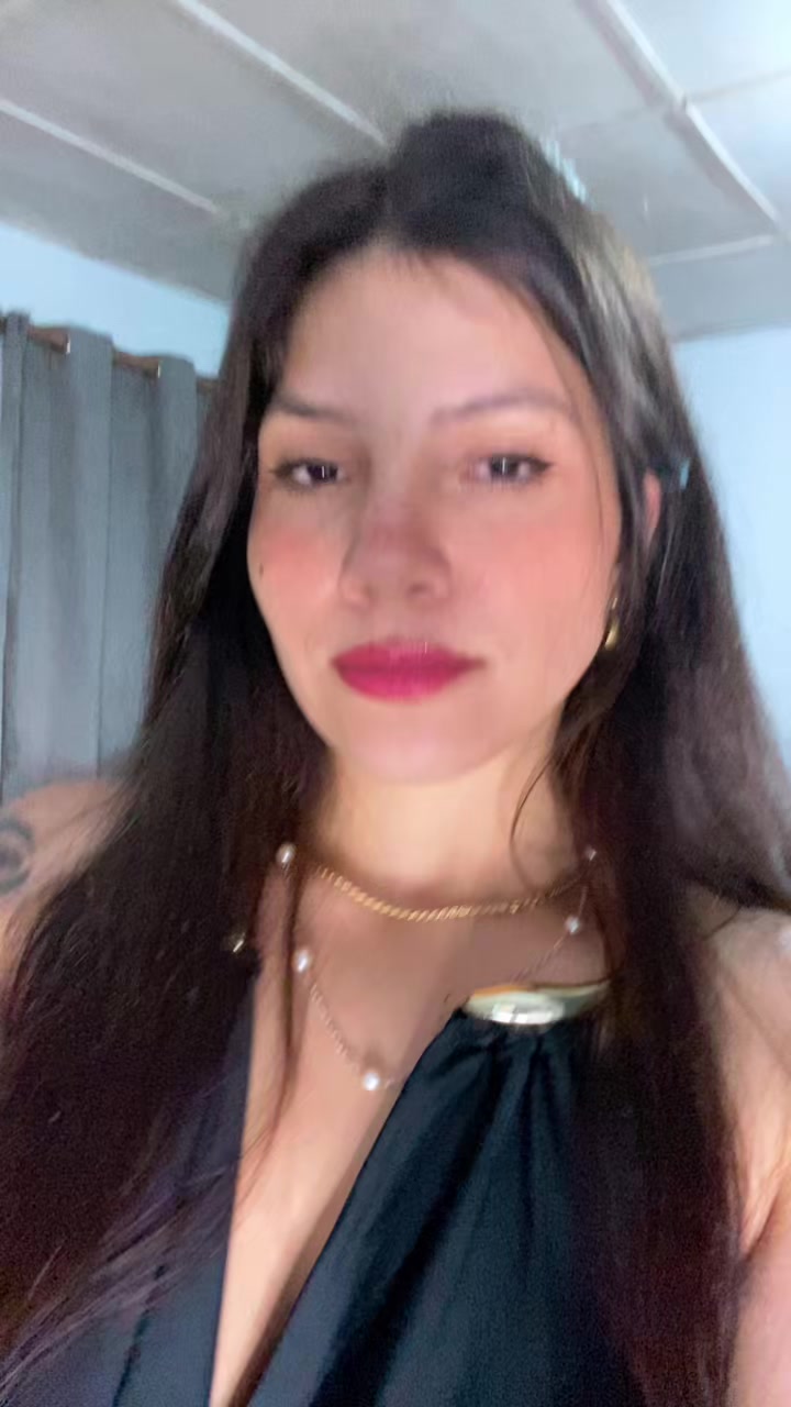 @Correa correa🍓💙❣️✨