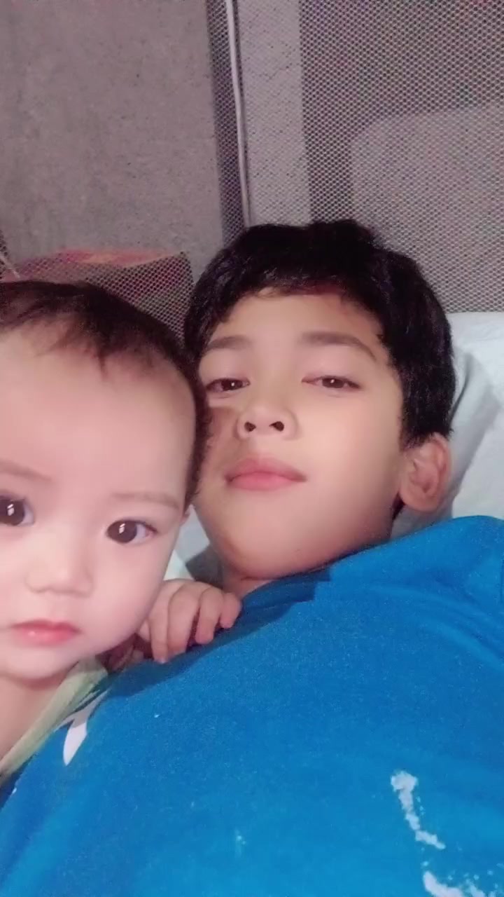 @Christine Aquino