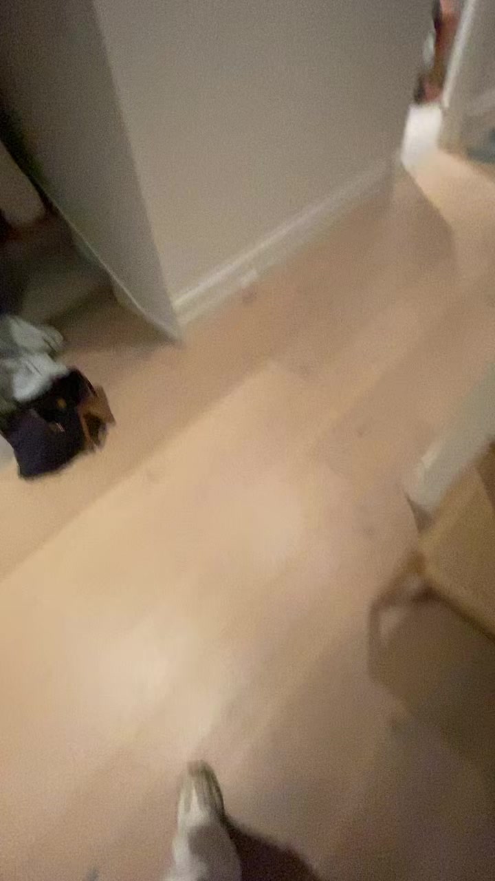 @ladeeznutz