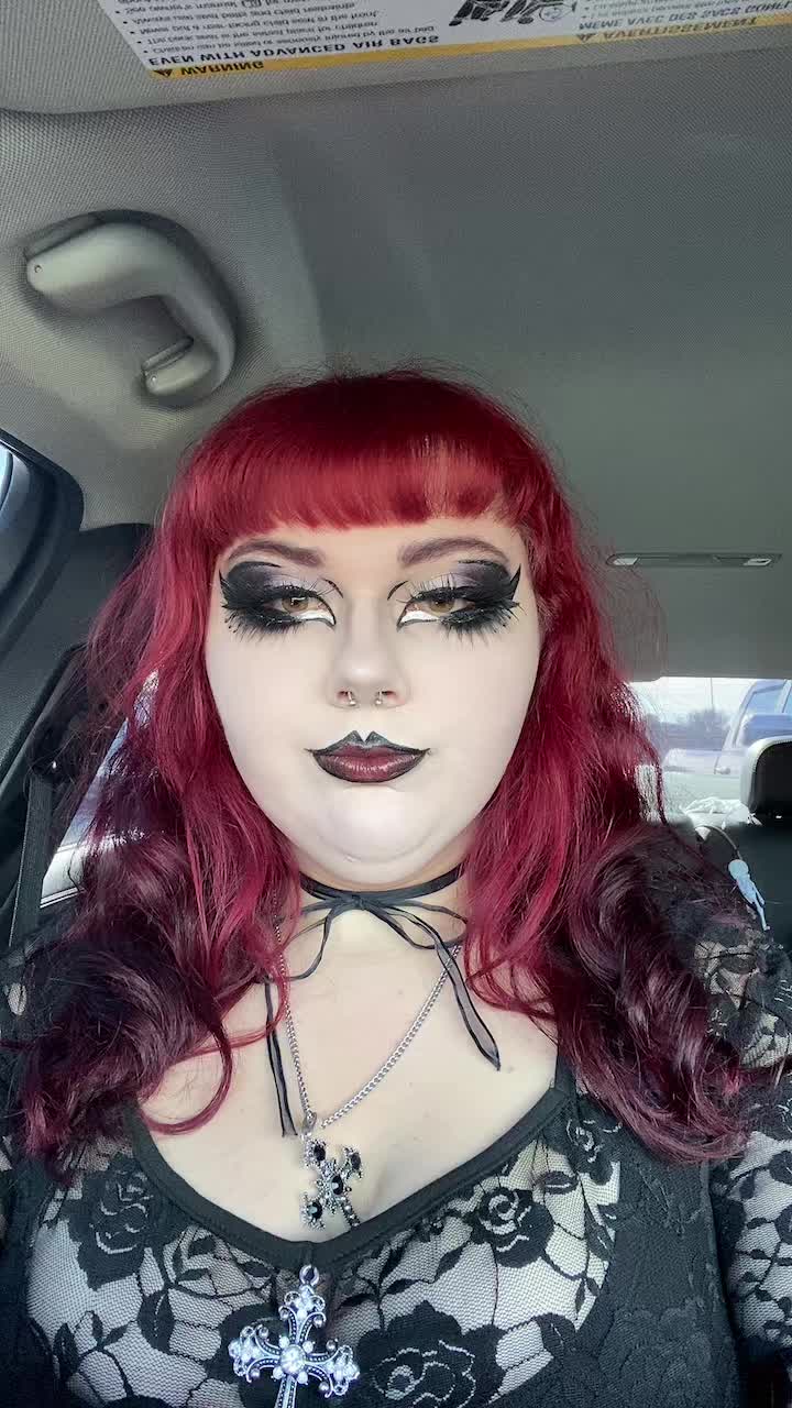 @becca 🦇