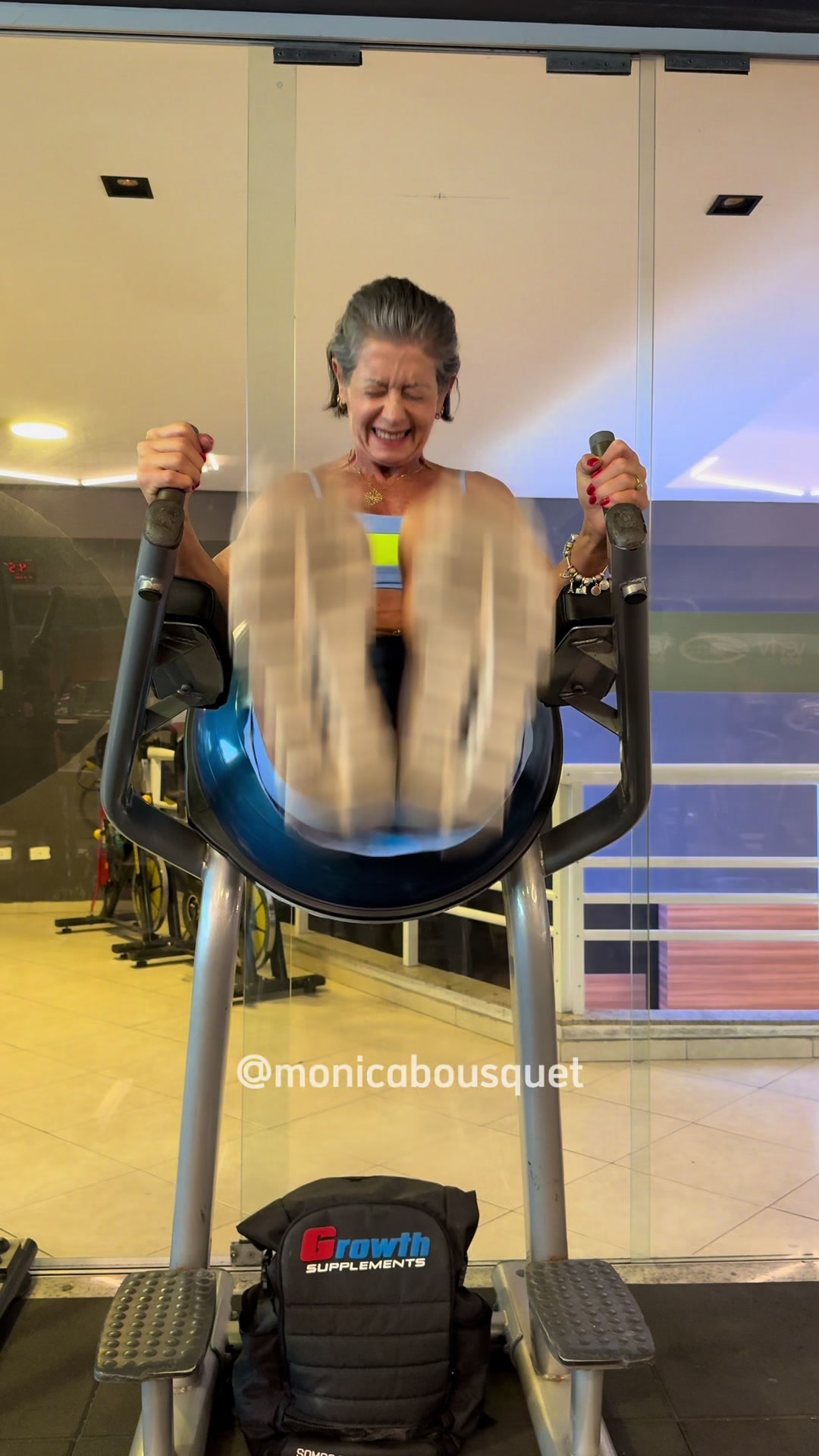 @Mônica Bousquet