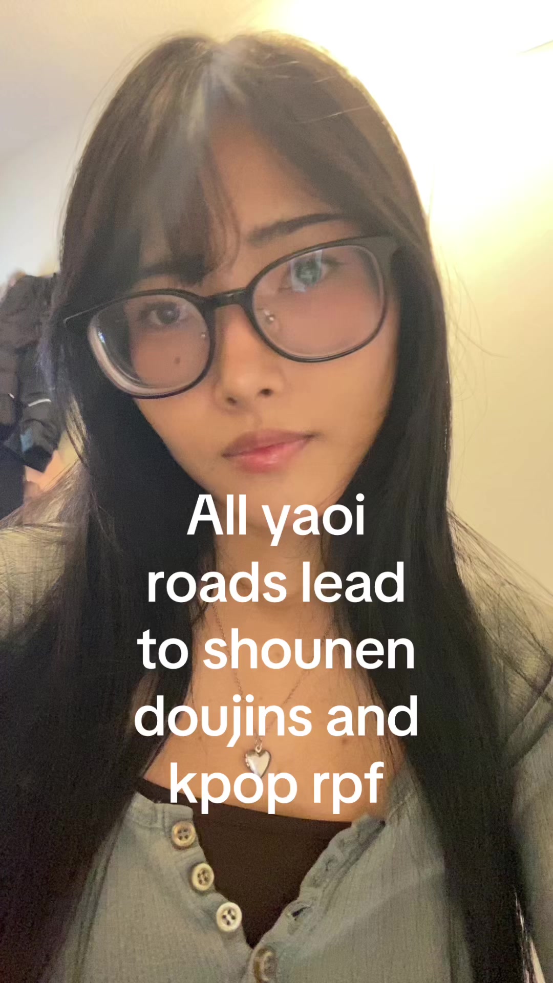@:3