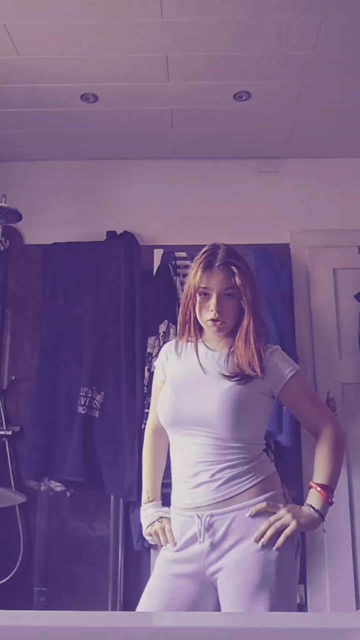 @Sophieee