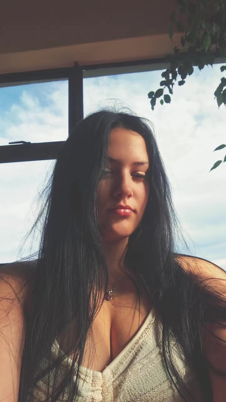 @Nykie 🧸