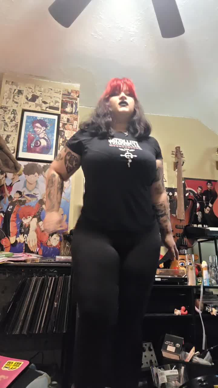 @🐷PIGXMILK🐷(Jenna)