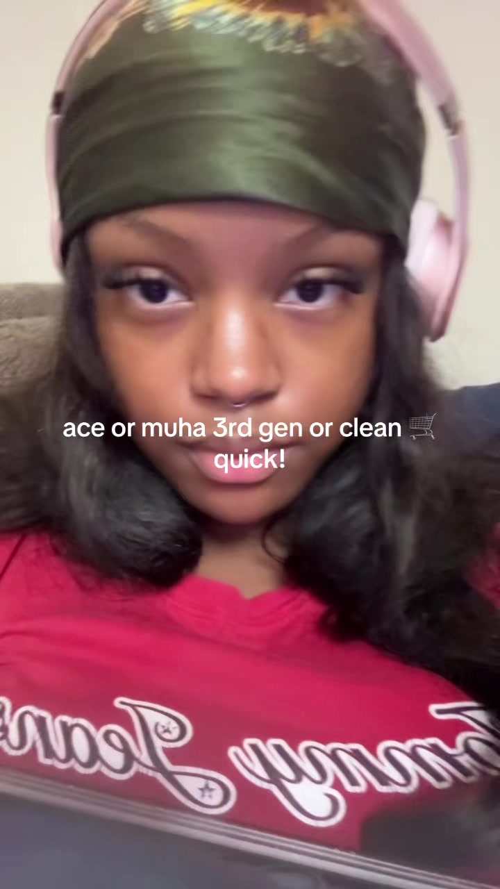 @𖣂