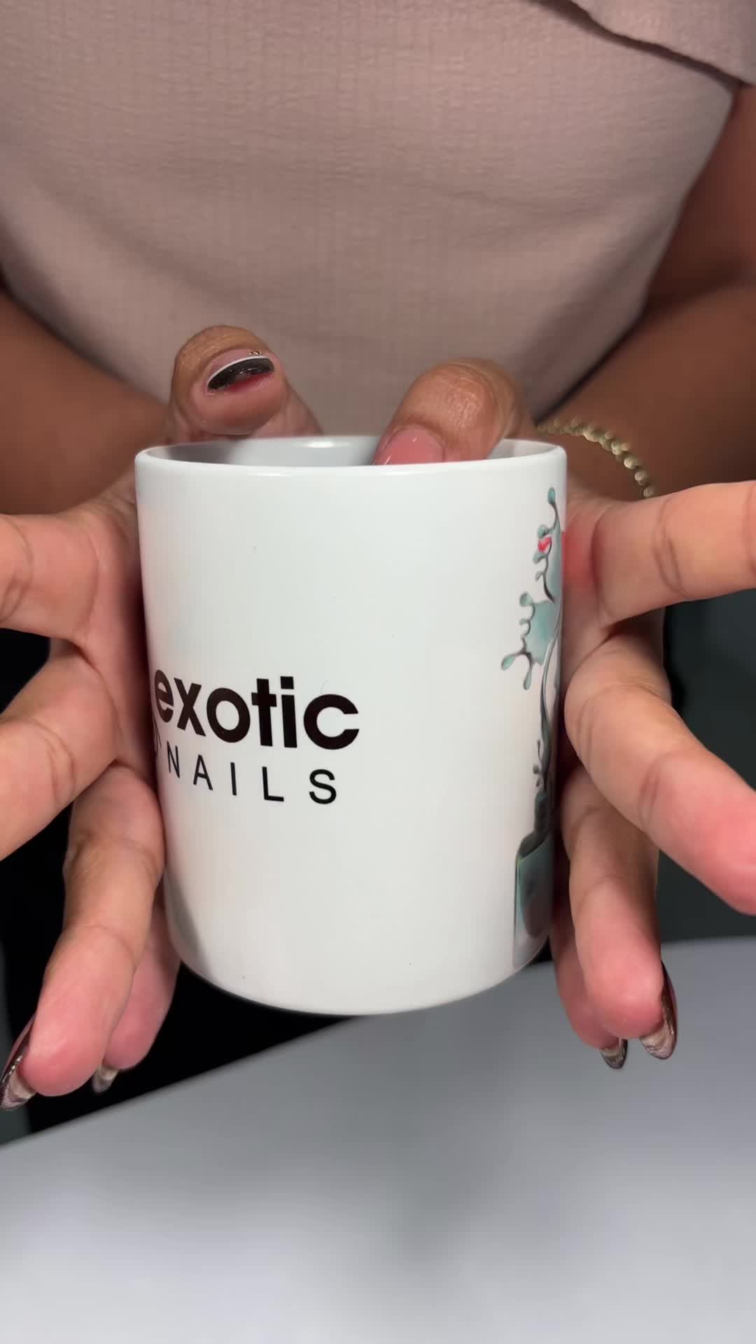 @bellaluengo.nails1